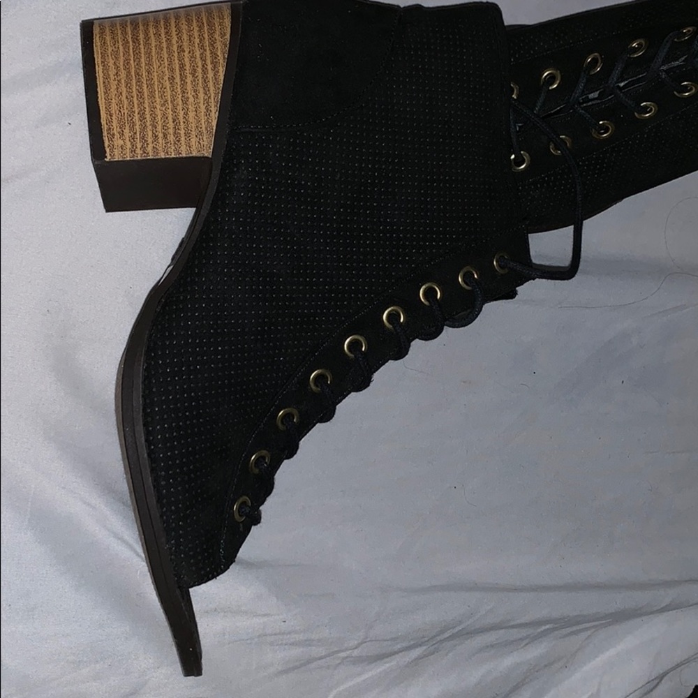 ‼️NEED GONE ASAP‼️Black Laced up/peep-toe heels